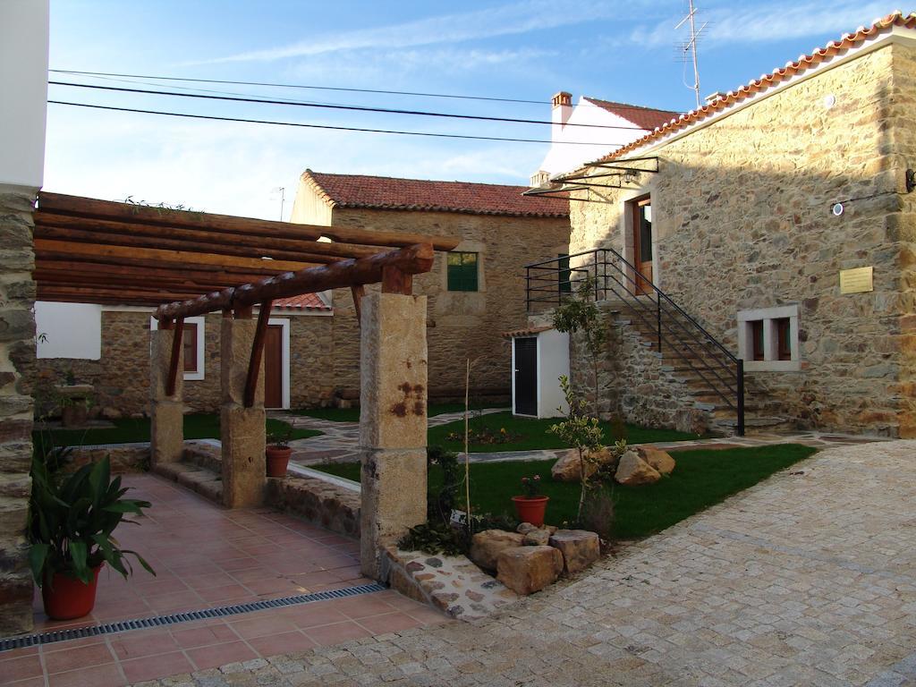 Casa Santa Catarina Hotell Penha Garcia Exteriör bild